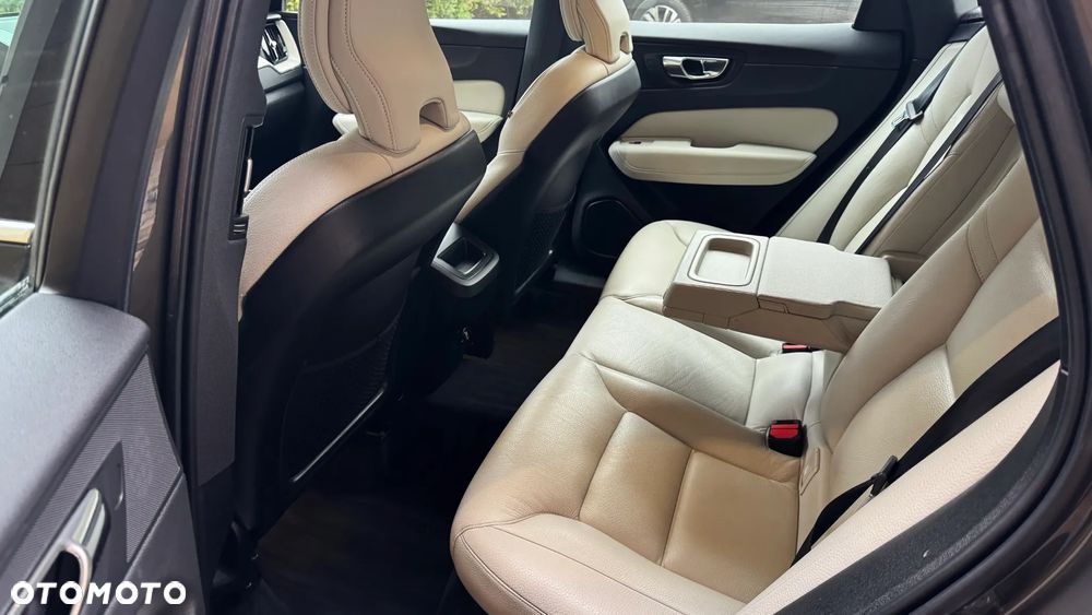 Volvo XC 60 D4 Geartronic Inscription - 22