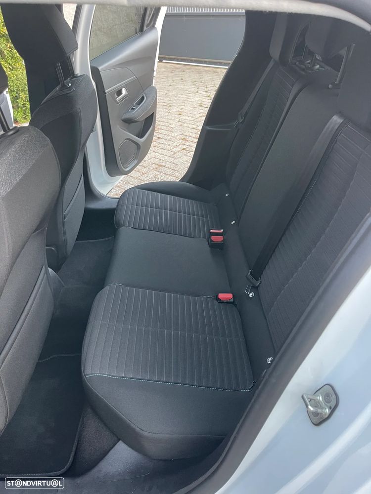 Peugeot 208 1.2 PureTech Allure - 16