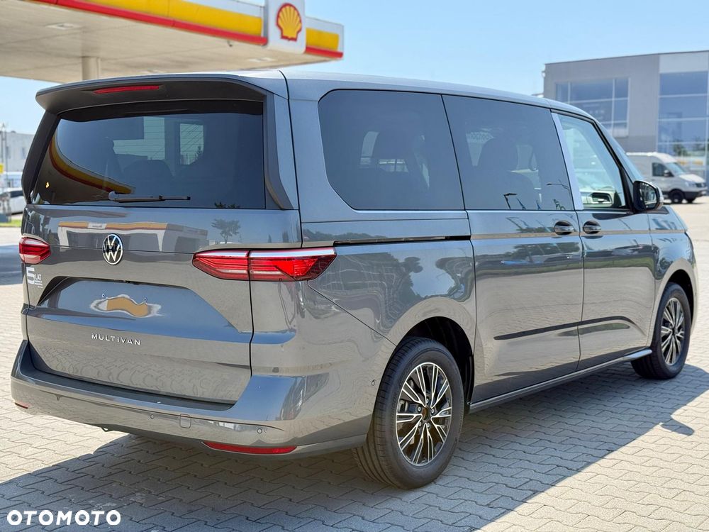 Volkswagen Multivan - 10