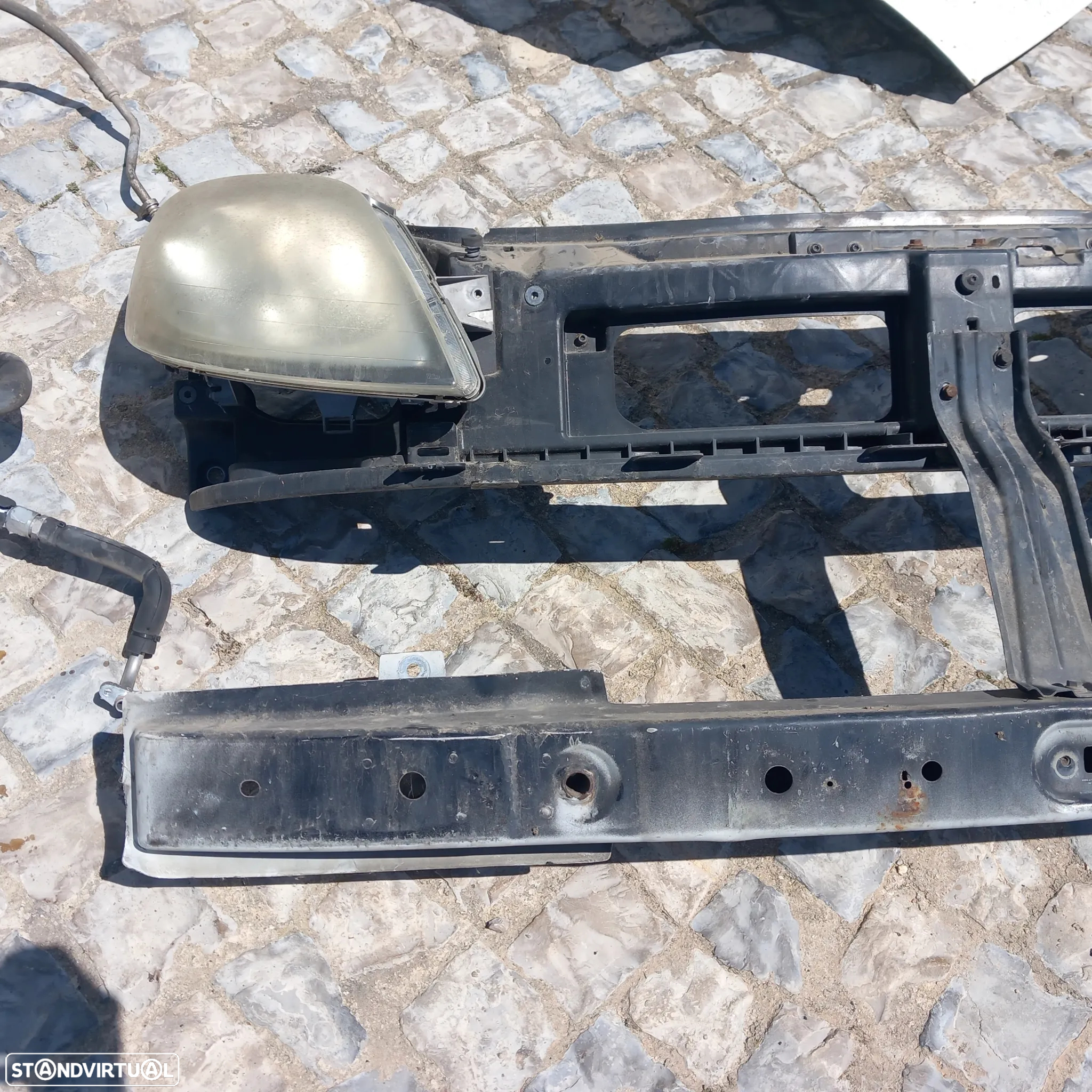 Frente completa renault trafic ano 2003 - 14
