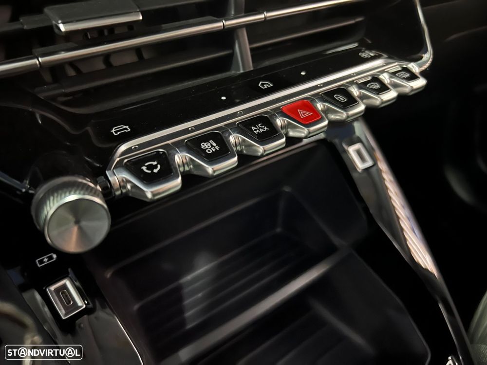 Peugeot 208 1.2 PureTech Active Pack - 24