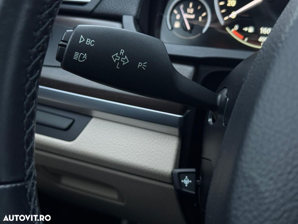 BMW Seria 7 740d xDrive Aut. - 28