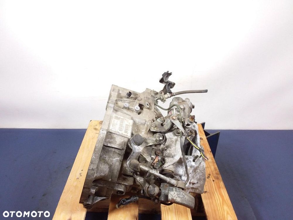 OUTLANDER III 2.0B 146 KM SKRZYNIA BIEGÓW MANUALNA - 4