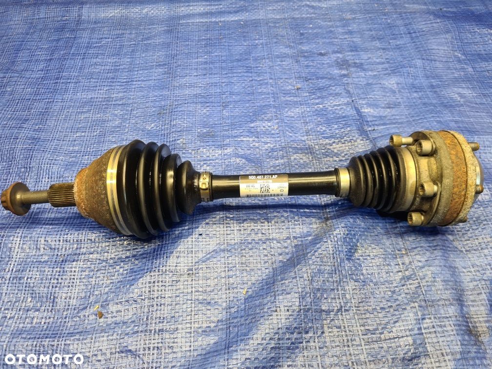 PÓŁOŚ napędowa lewa AUDI A3 8V / VW GOLF VII oryginał OEM IGŁA - 1