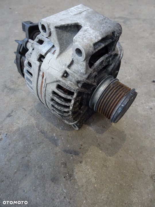 Alternator Mercedes a2711540802 1.8 Kompresor