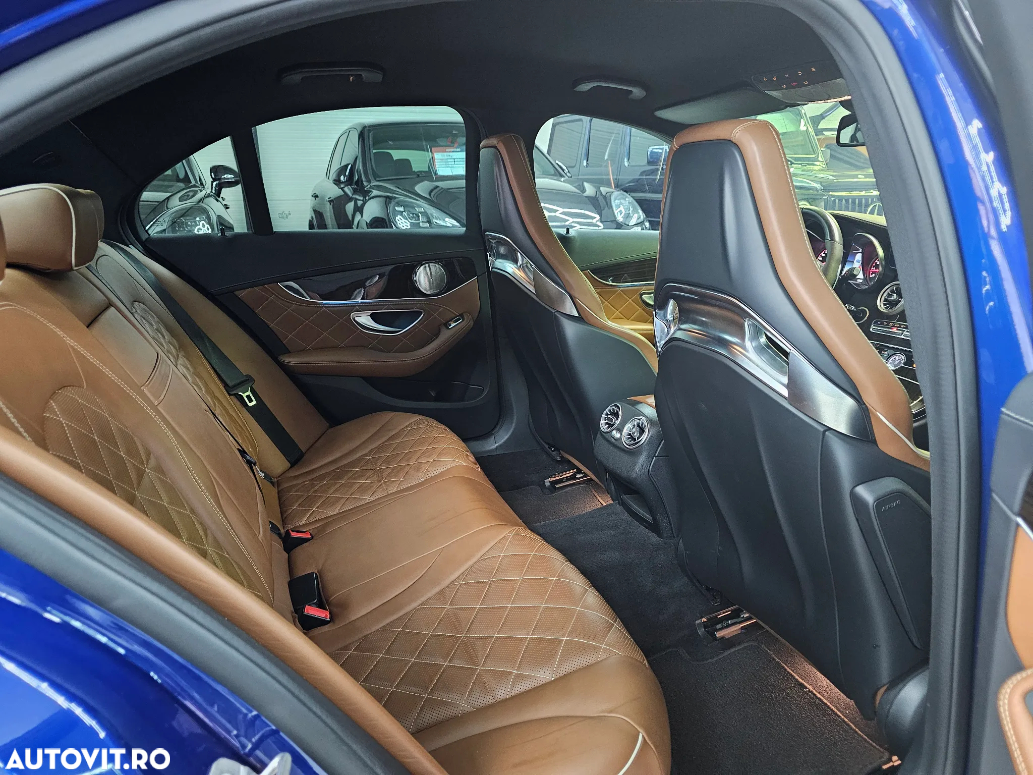 Mercedes-Benz C AMG 63 S AMG Speedshift 7G-MCT - 12