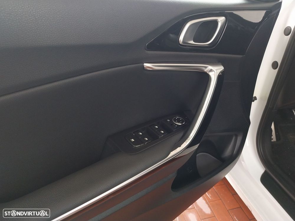 Kia Ceed 1.6 CRDi TX - 3