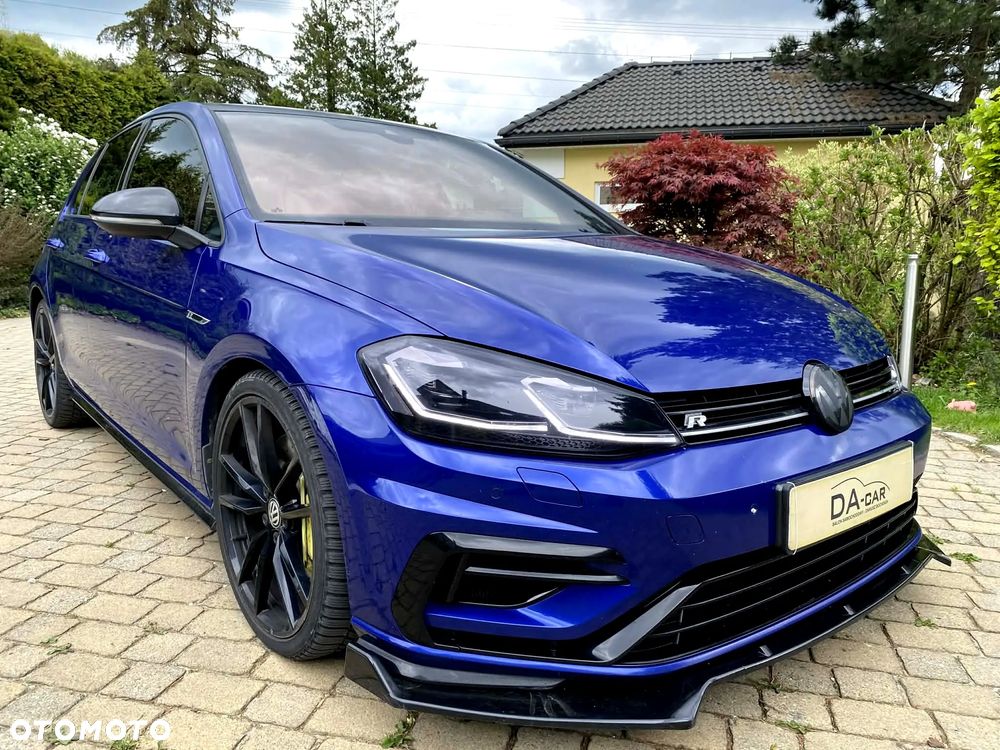 Volkswagen Golf - 22