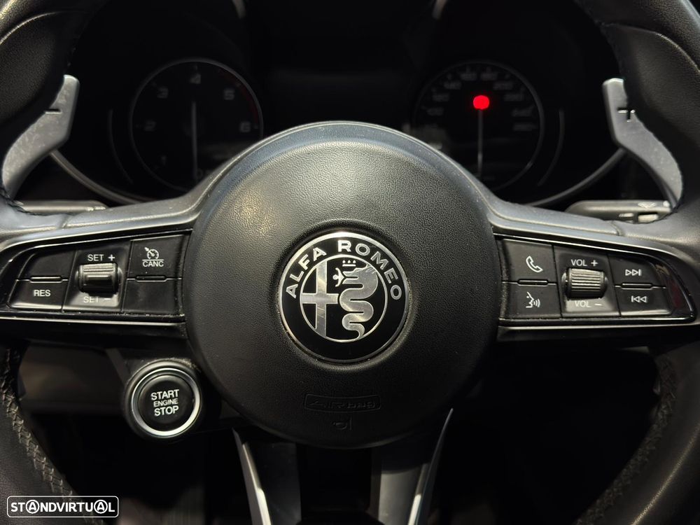 Alfa Romeo Giulia 2.2 D Sprint AT8 - 10