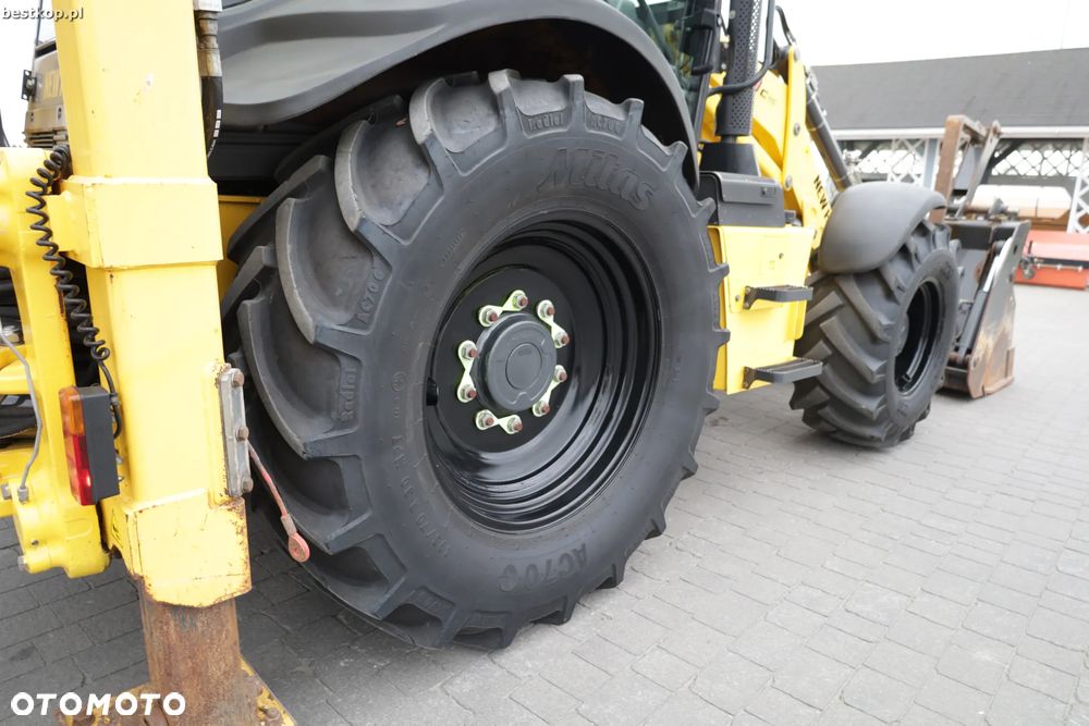 New Holland B100C - 5
