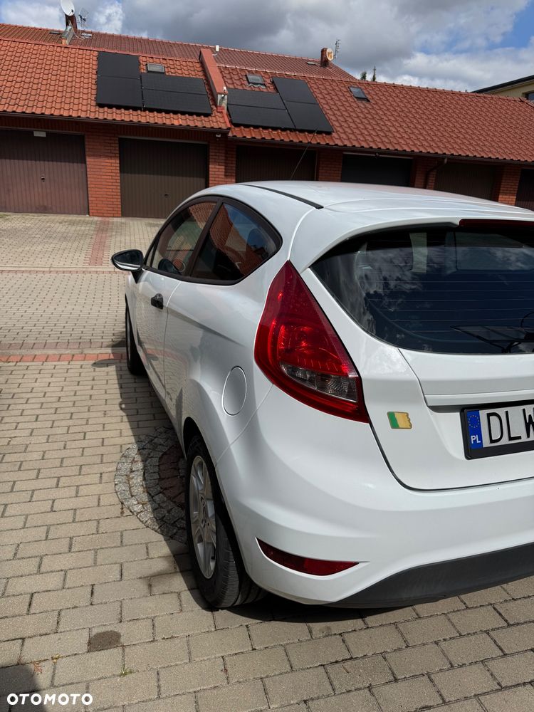 Ford Fiesta 1.25 Trend Edition - 8