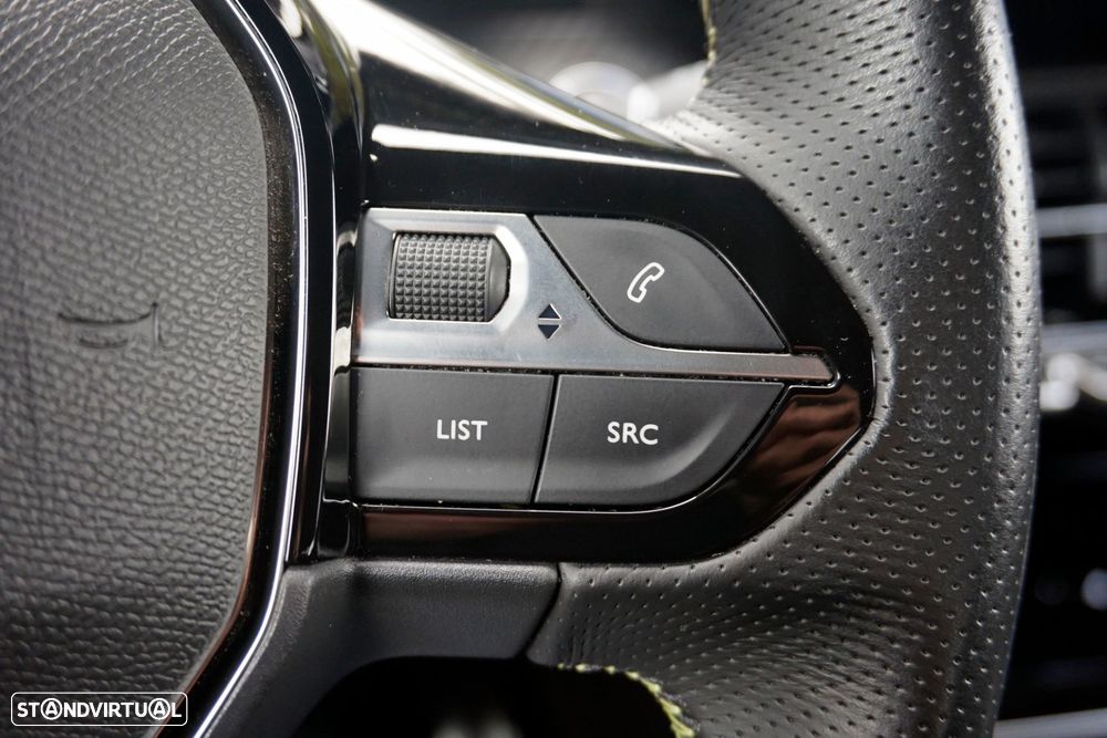 Peugeot 208 1.2 PureTech GT Line - 17