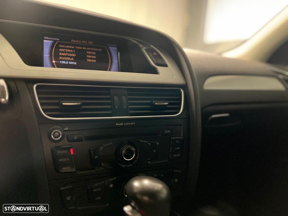 Audi A4 Avant 2.0 TDI Multitronic - 14