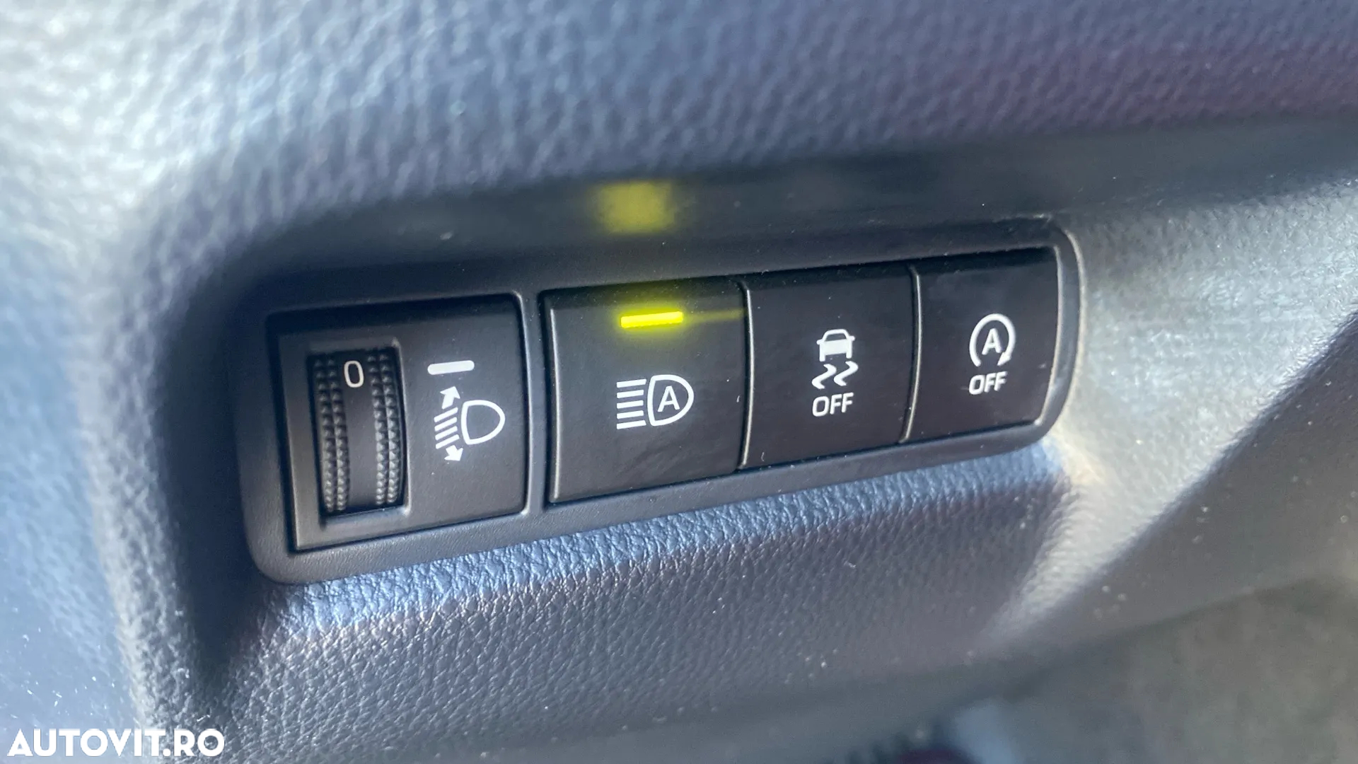Toyota Aygo X 1.0l CVT UNDERCOVER JBL - 13