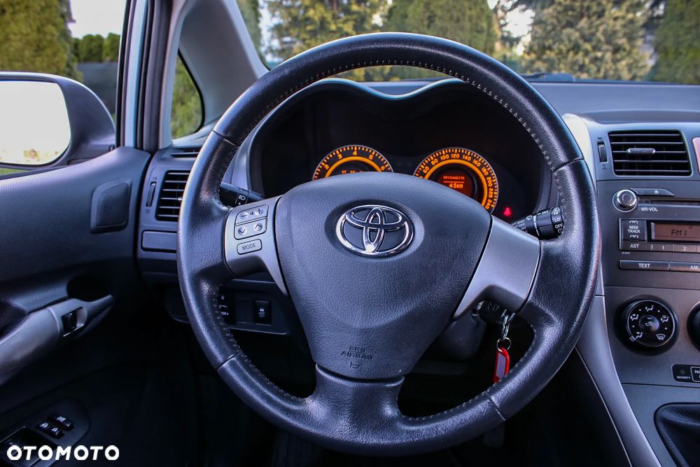 Toyota Auris 1.6 VVT-i Sol - 25