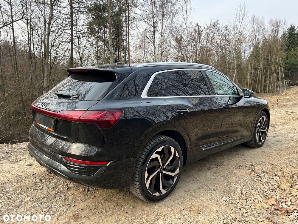 Audi Q8 - 5
