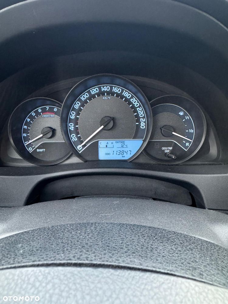 Toyota Auris 1.33 VVT-i Active - 10