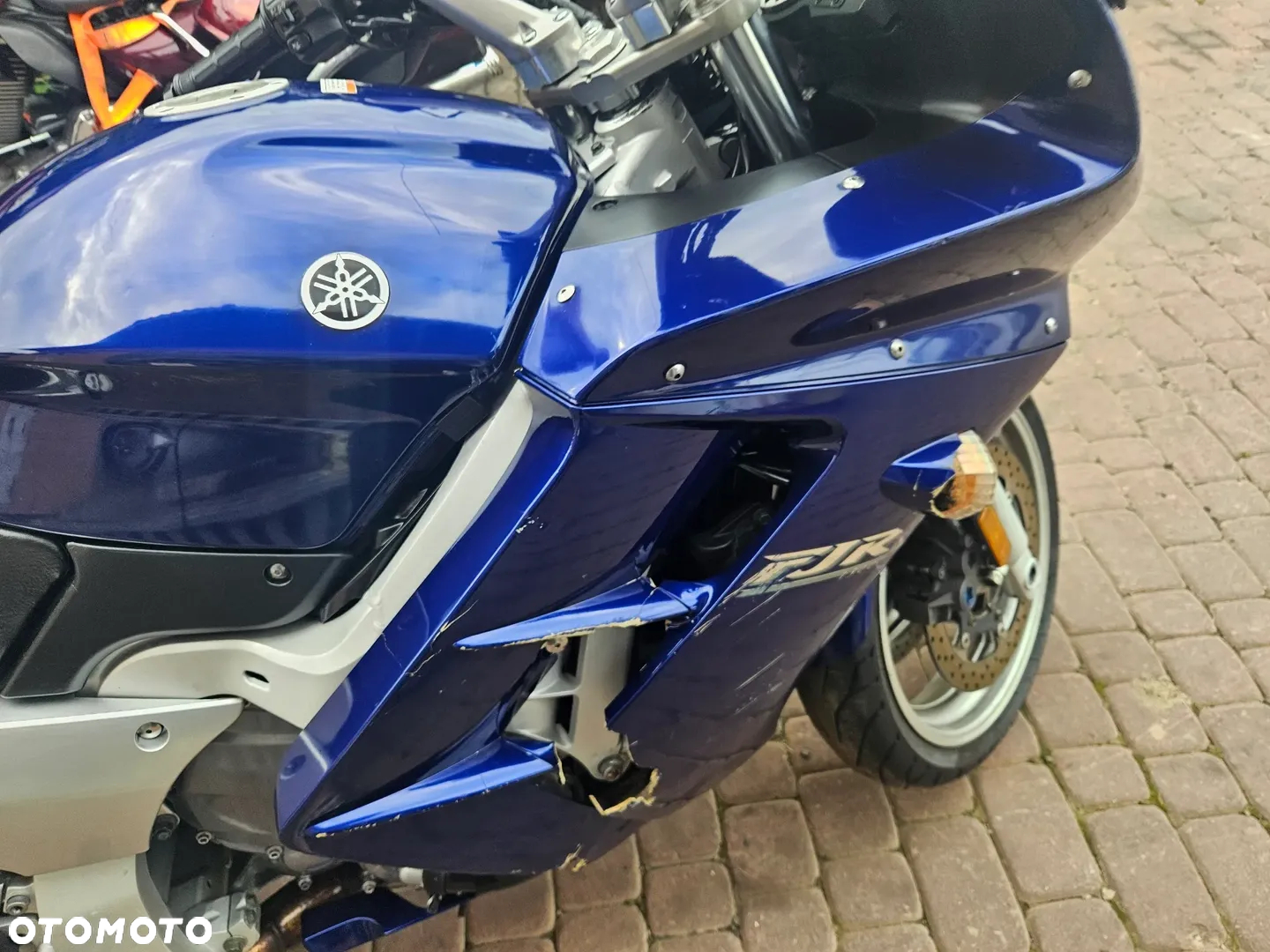 Yamaha FJR - 29