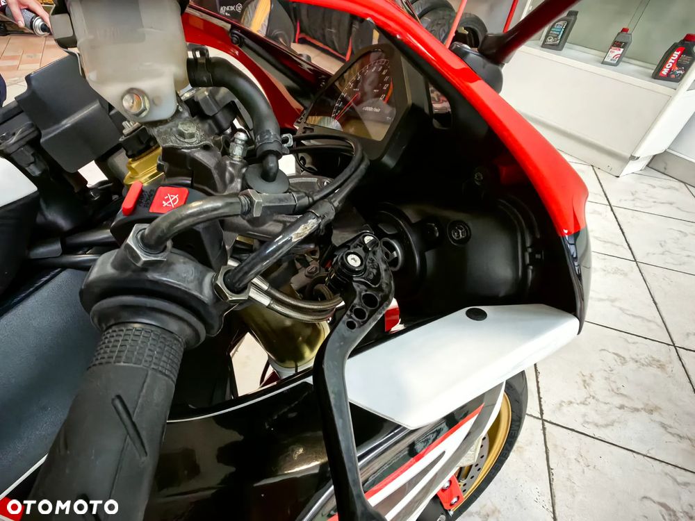 Honda CBR - 11