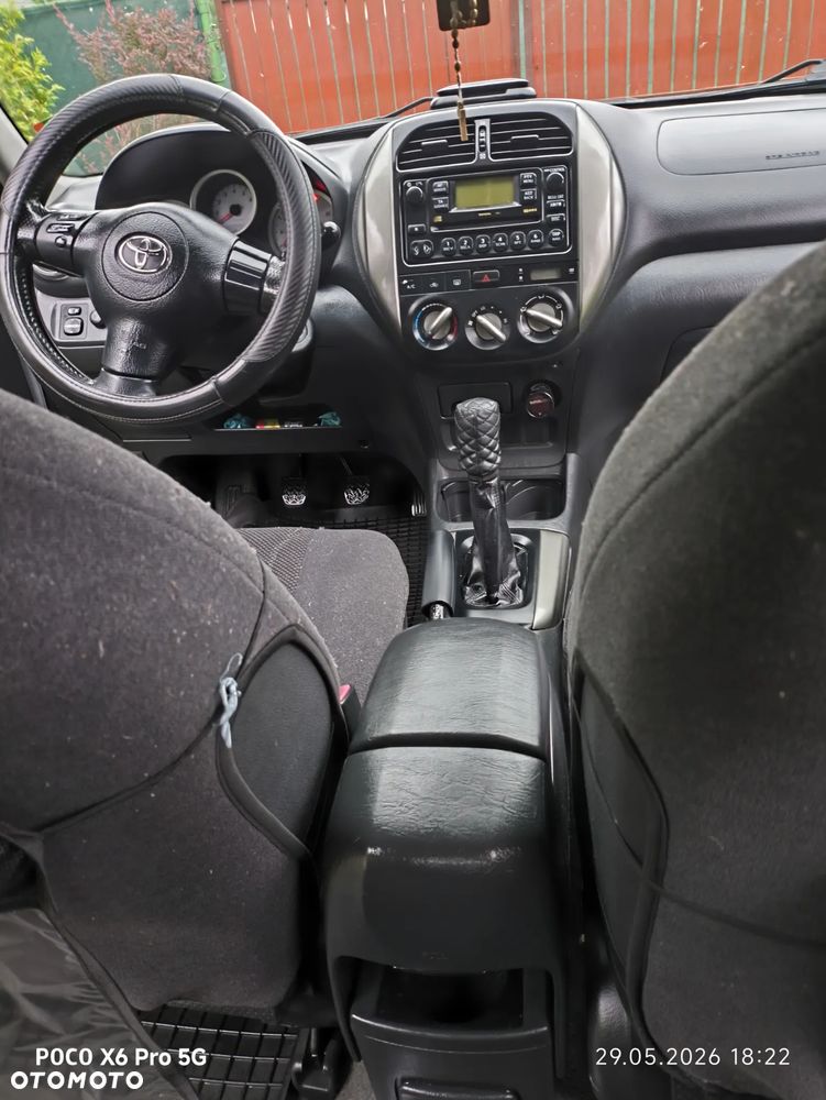 Toyota RAV4 1.8 VVT-i Terra 2WD - 9