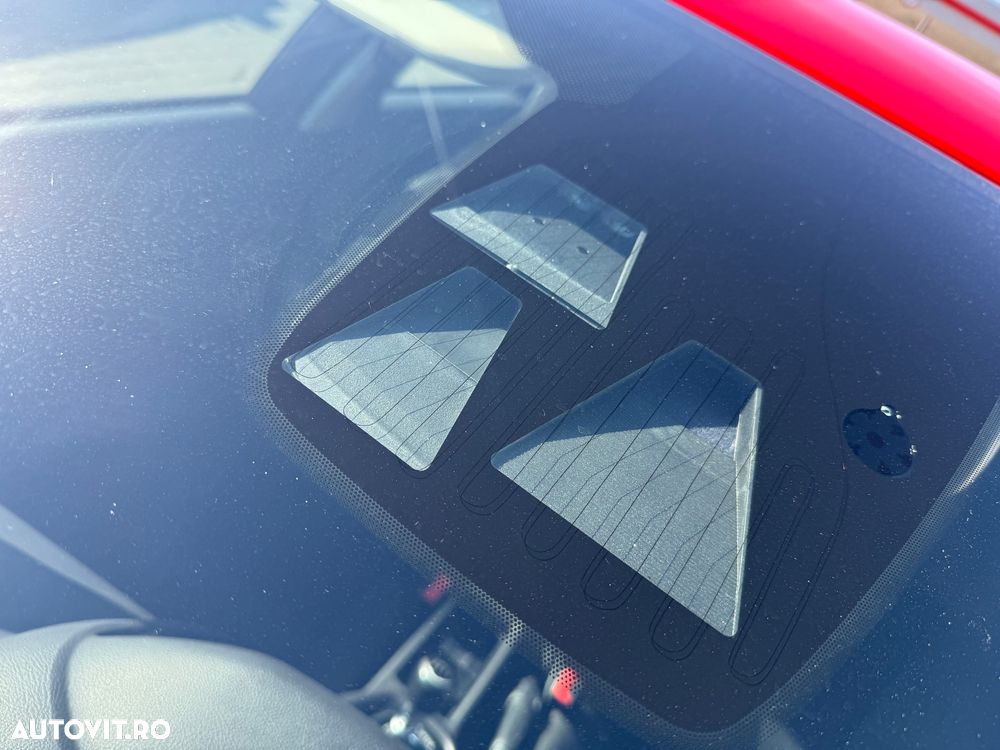 Ford Focus 1.0 EcoBoost Hybrid TITANIUM - 18