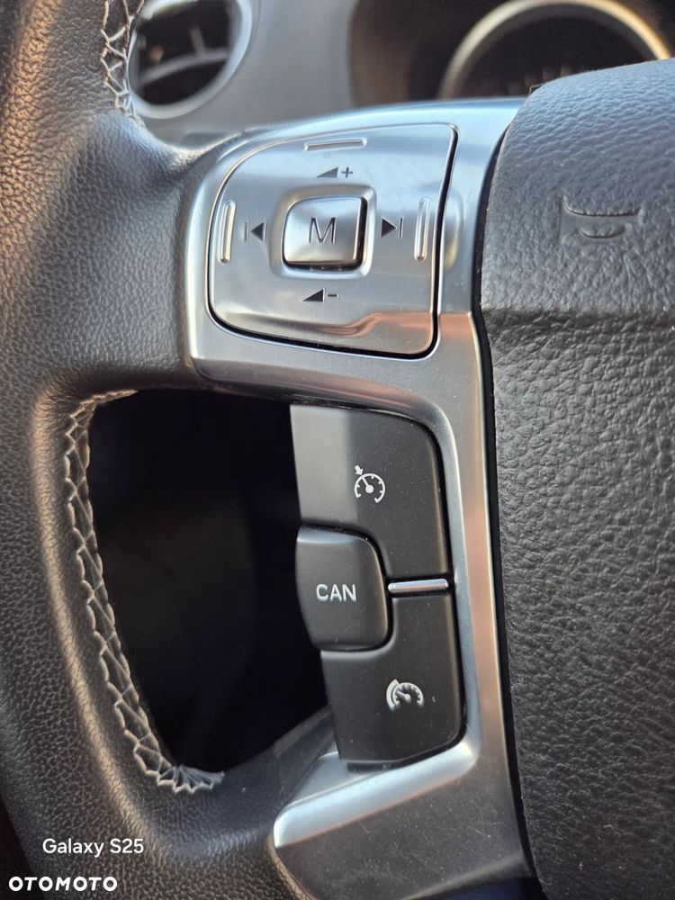 Ford S-Max 2.0 TDCi DPF Titanium - 15