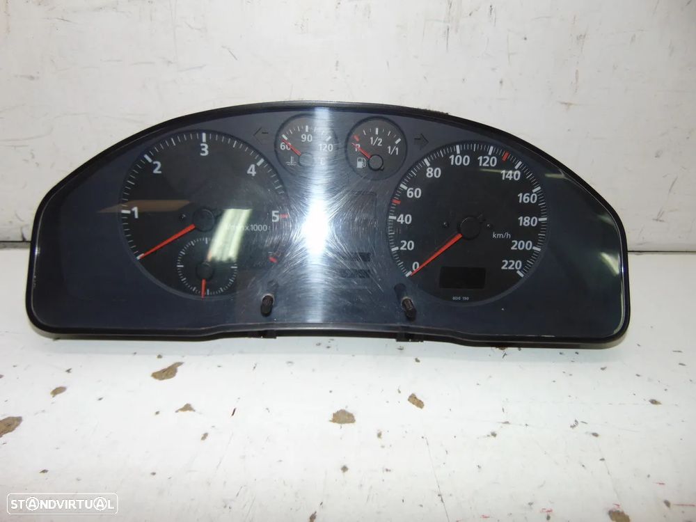 Audi A4 conta kilómetros/quadrante - 1