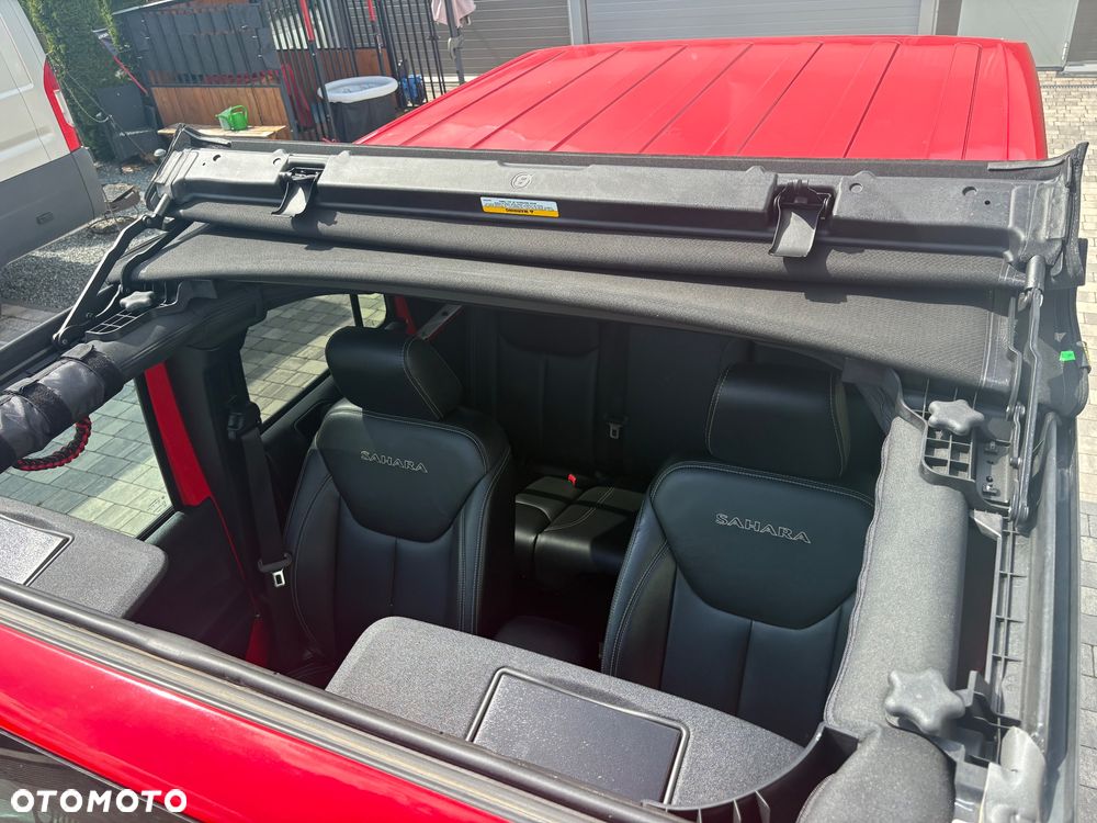 Jeep Wrangler 3.6 Unlim Sahara - 40