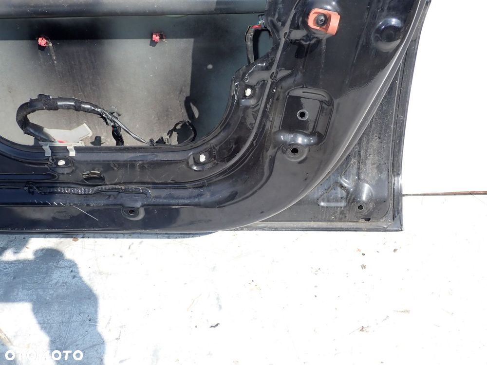 DRZWI PRAWY PRZÓD KIA SPORTAGE 2.0 II LIFT KOL:1K - 13