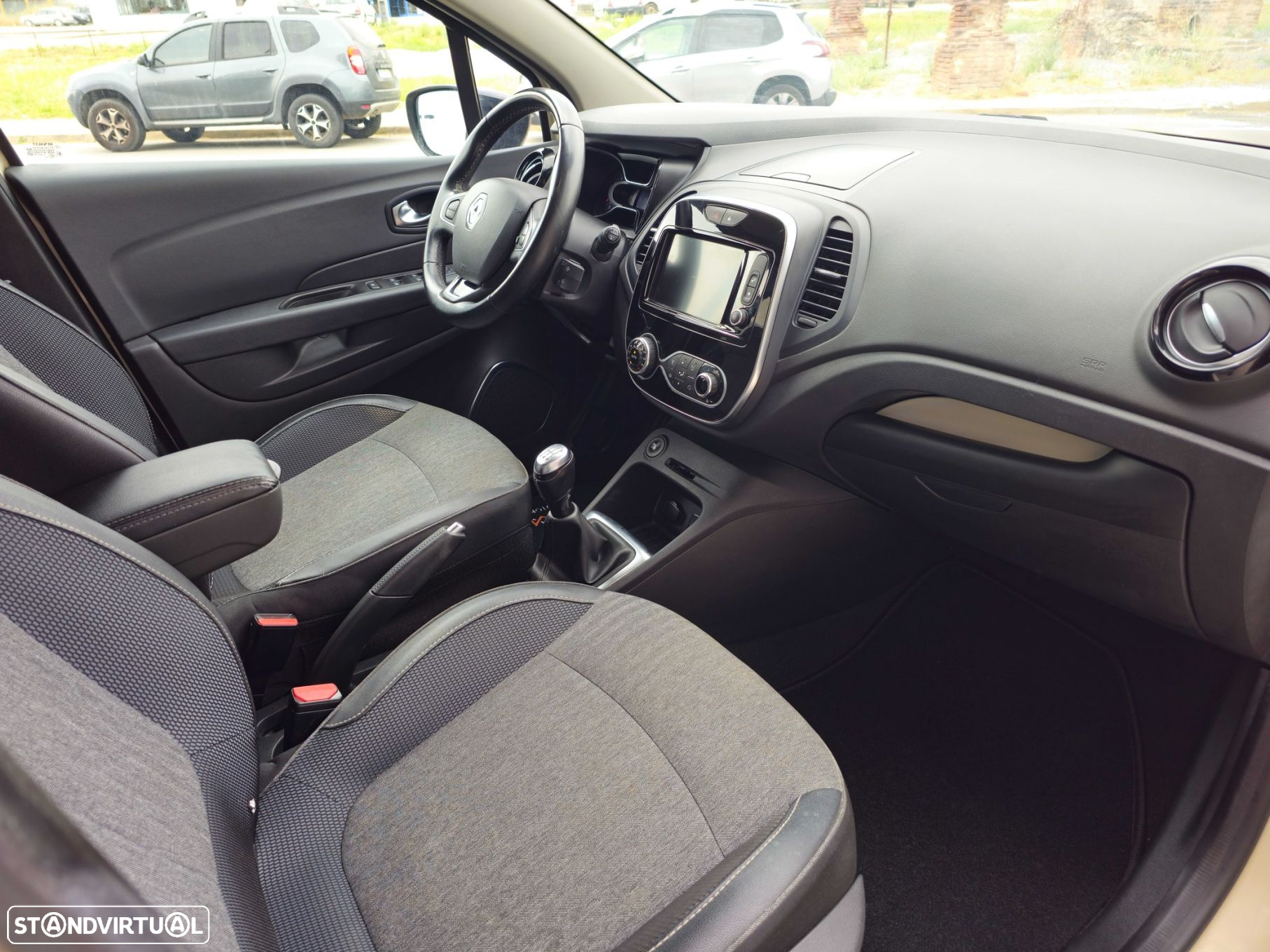 Renault Captur 0.9 TCE Exclusive - 13