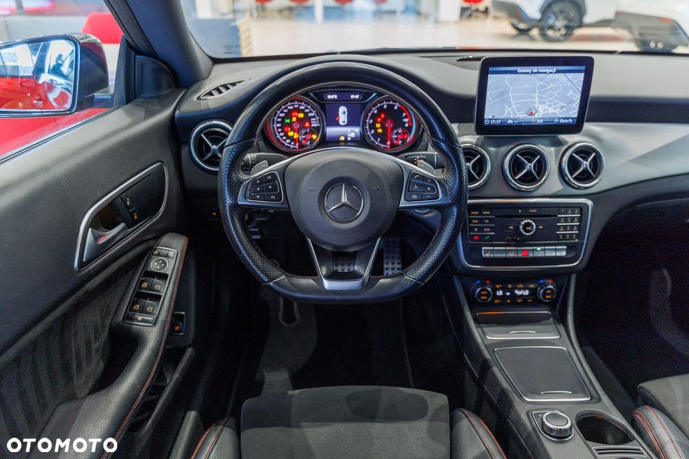 Mercedes-Benz CLA - 23