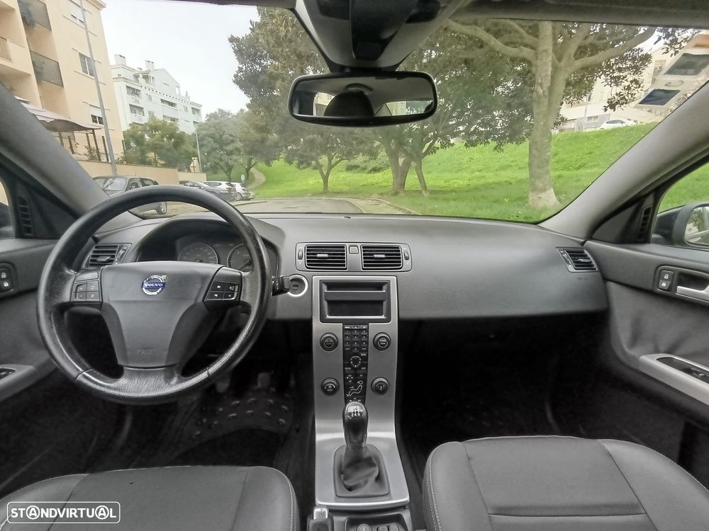 Volvo S40 1.6 D Nível 3 - 11