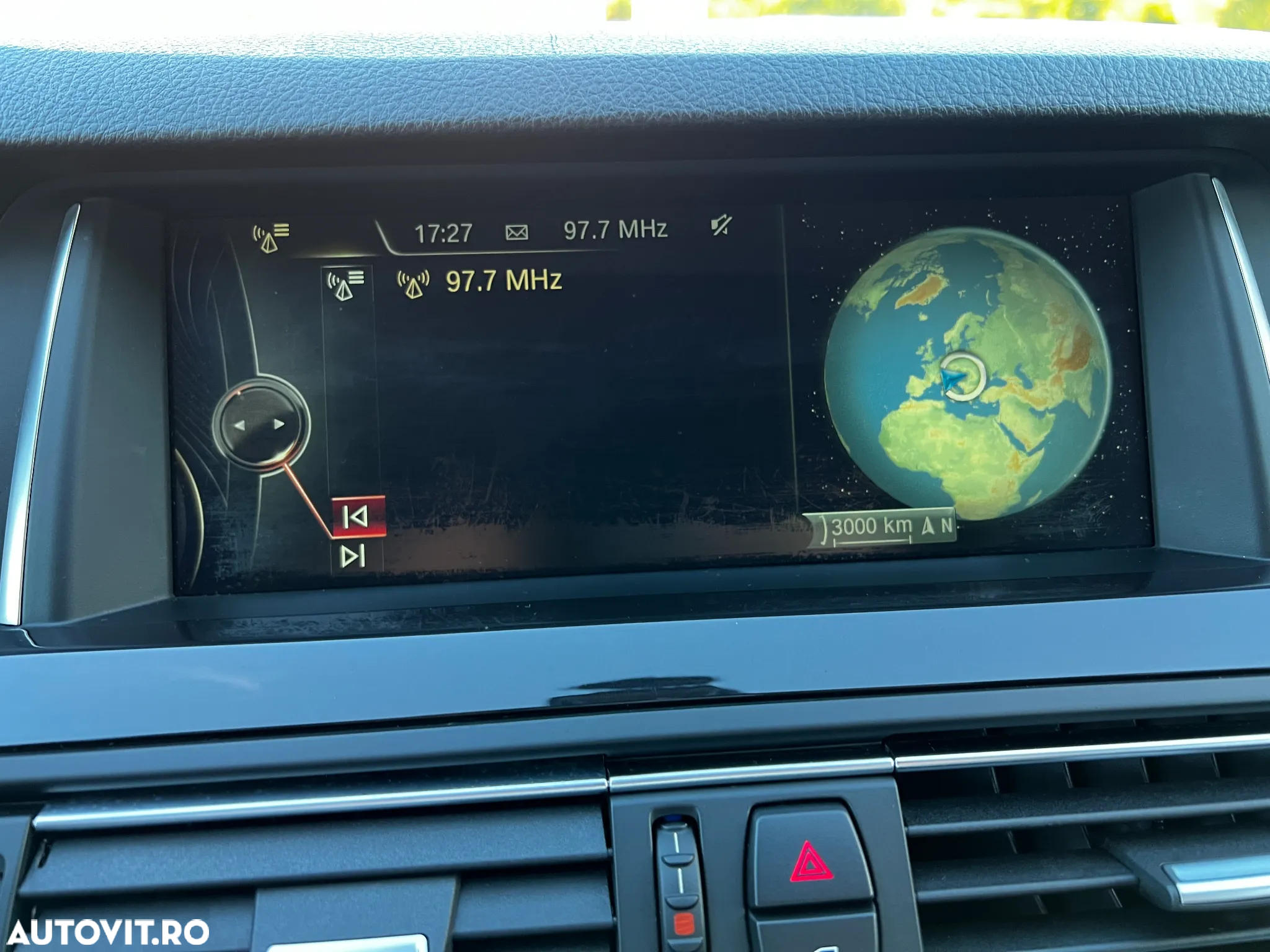 BMW Seria 5 525d - 24