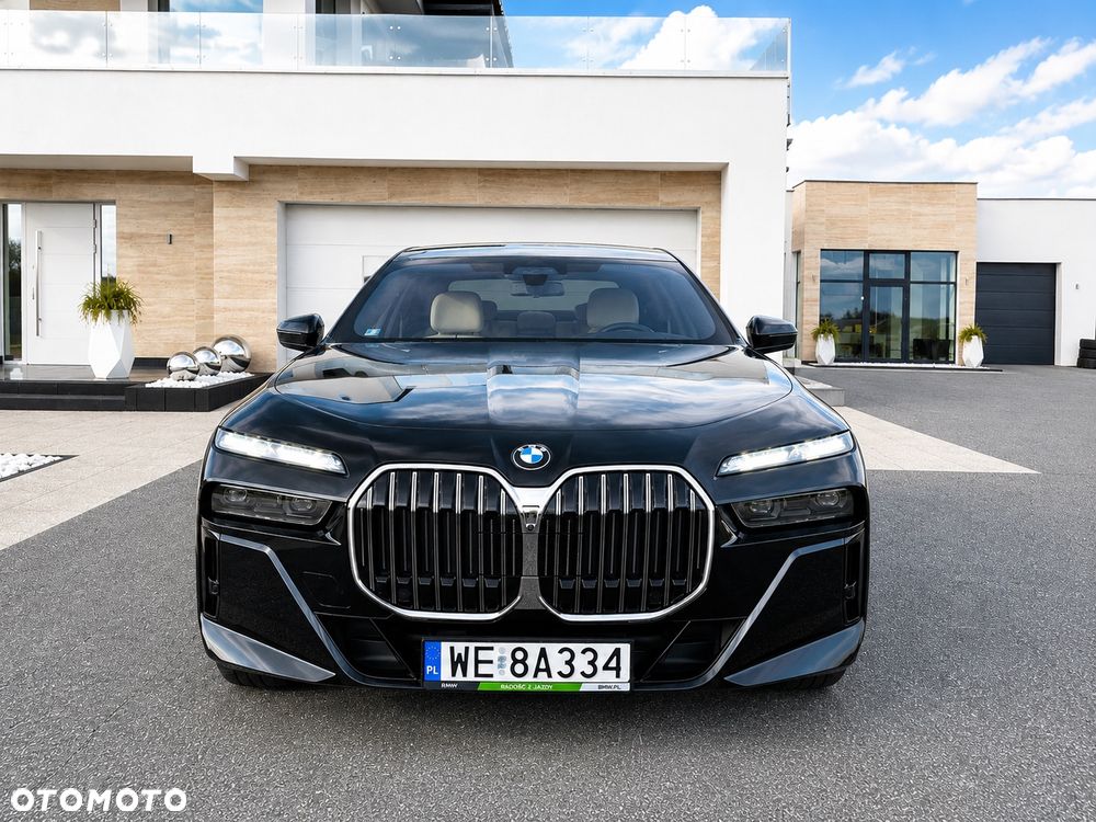 BMW Seria 7 730Ld xDrive mHEV - 2