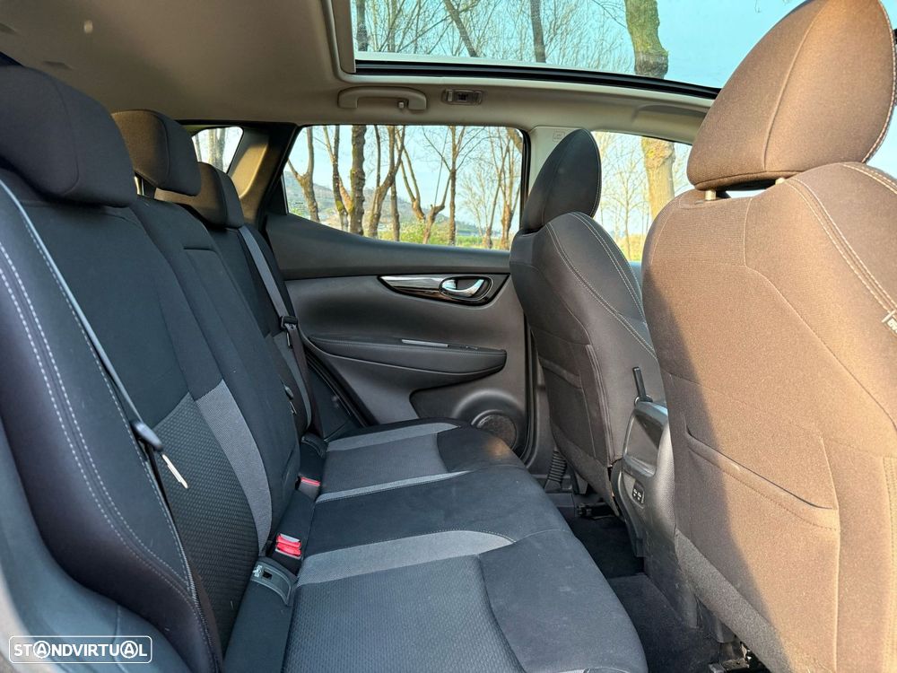 Nissan Qashqai 1.3 DIG-T N-Connecta - 15