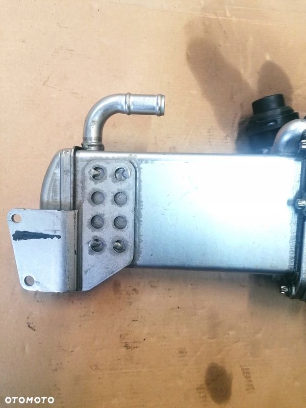 TRANSPORTER T5 2.0TDI CHŁODNICA SPALIN Zawór EGR - 2