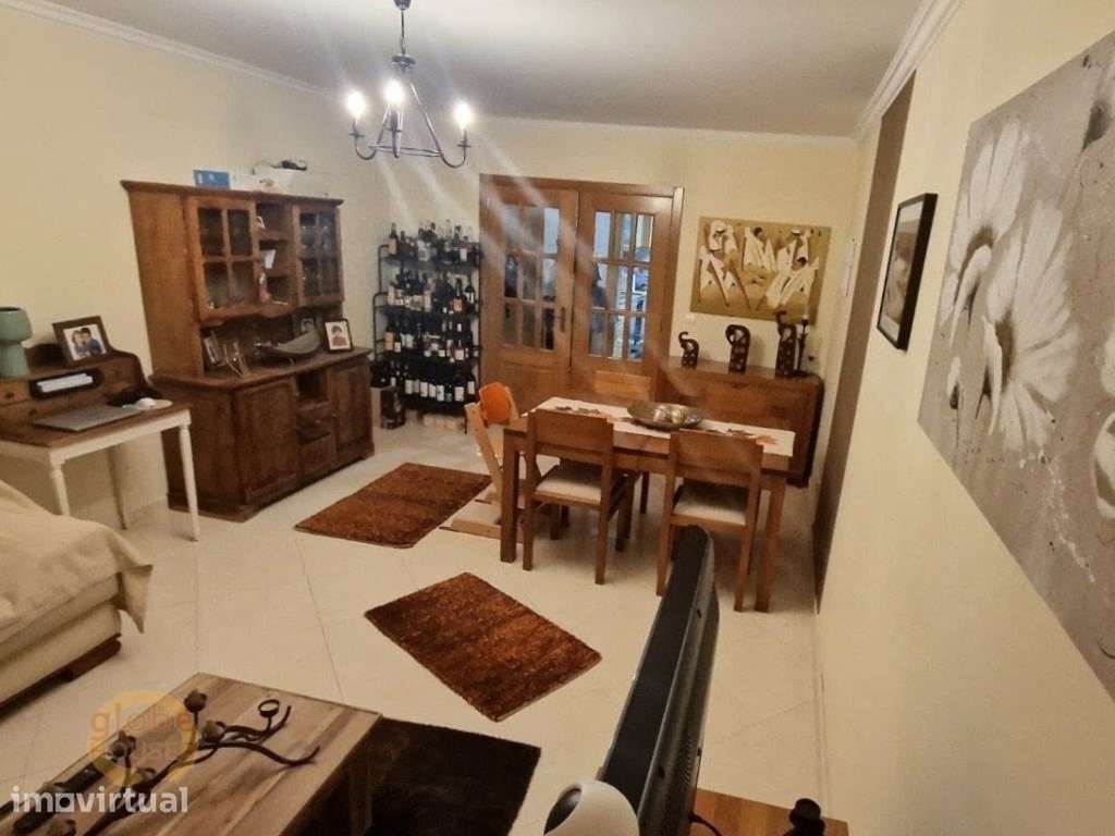 Apartamento T2 com Lugar Parqueamento Coberto - Grande imagem: 4/20