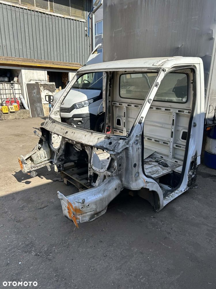 Iveco Daily 14-22 kabina - 2