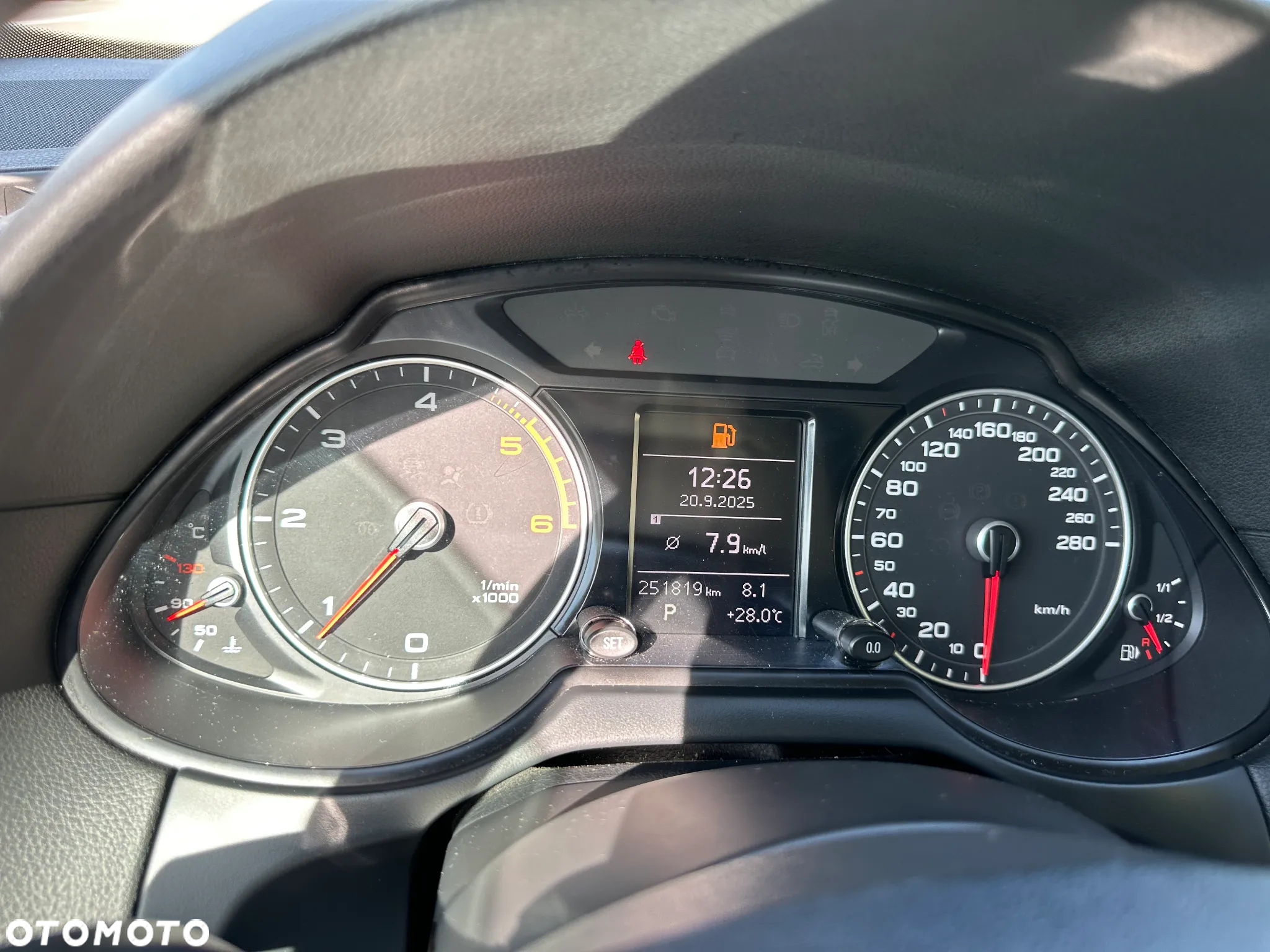 Audi Q5 2.0 TDI quattro S tronic - 23