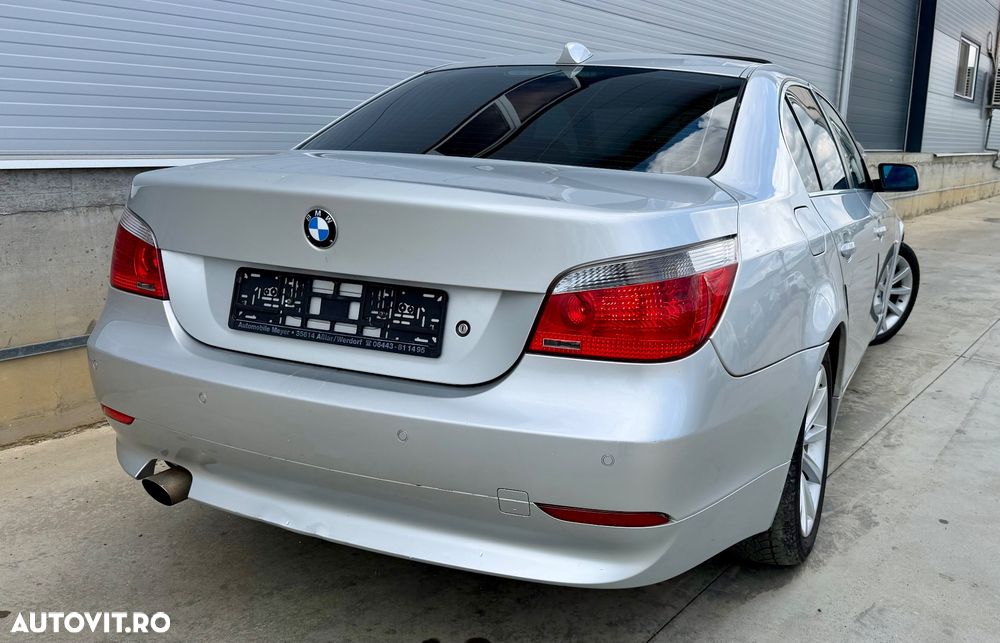 BMW Seria 5 520d Aut. - 10