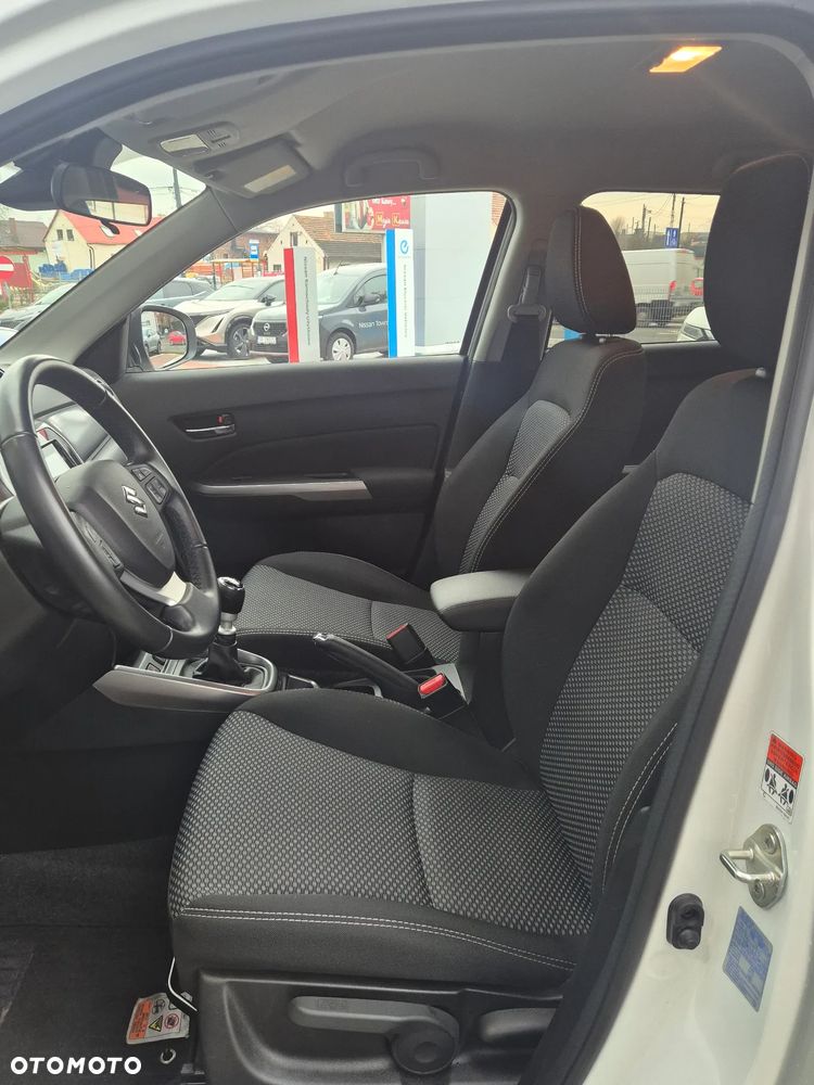 Suzuki Vitara 1.4 Boosterjet mHEV Premium Plus 2WD - 17