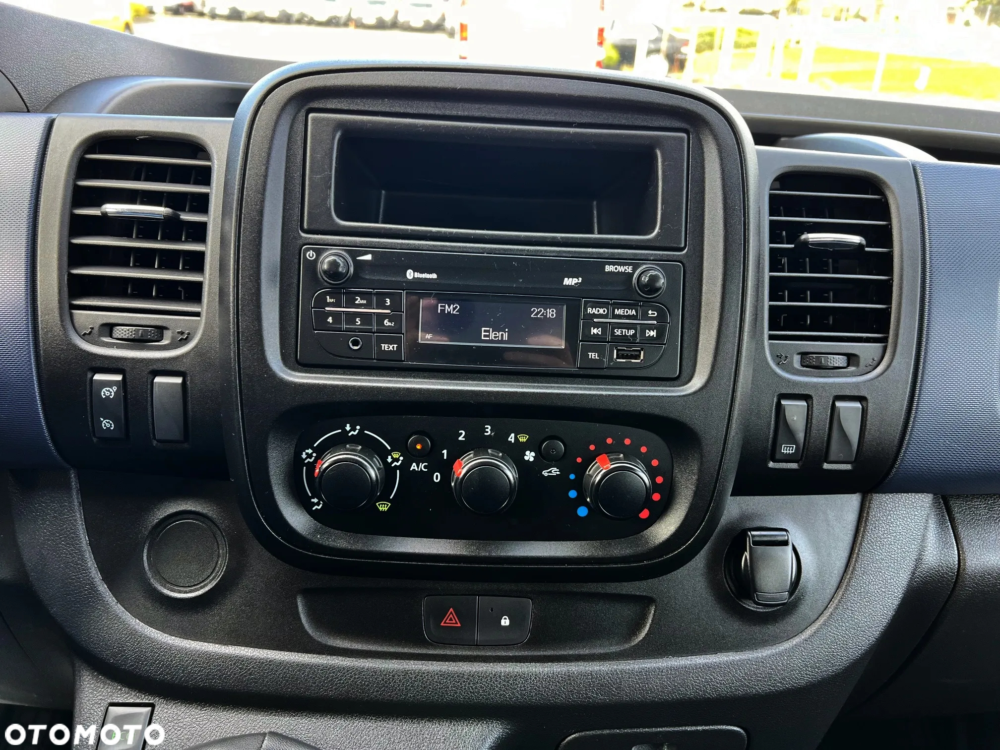 Opel Vivaro Doka Brygadówka Long 6-miejsc Salon PL, Jeden Właściciel - 14