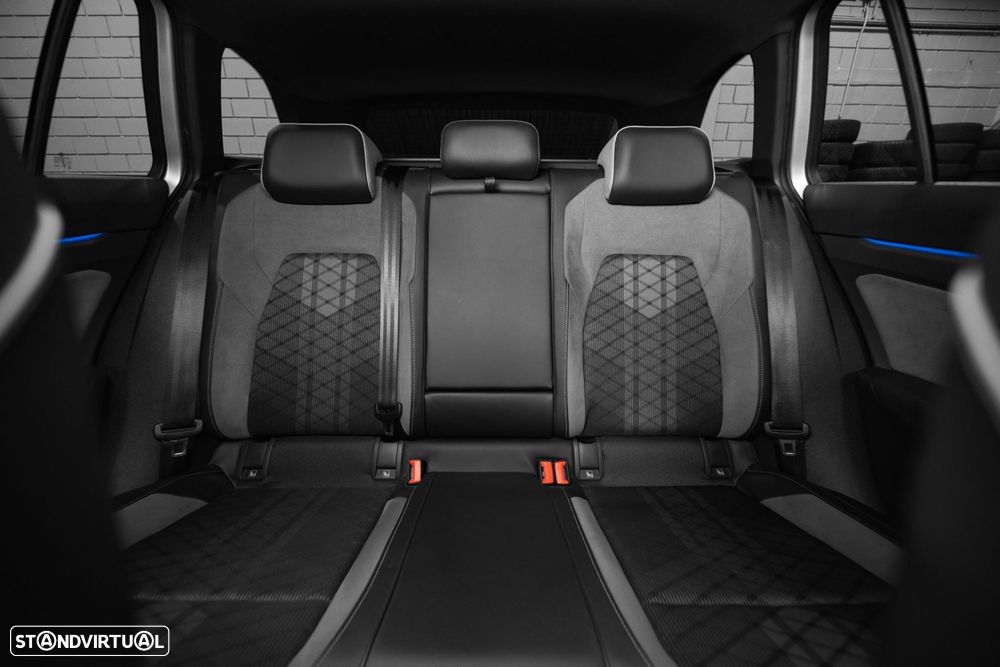 VW Golf Variant 2.0 TDi R-Line DSG - 5