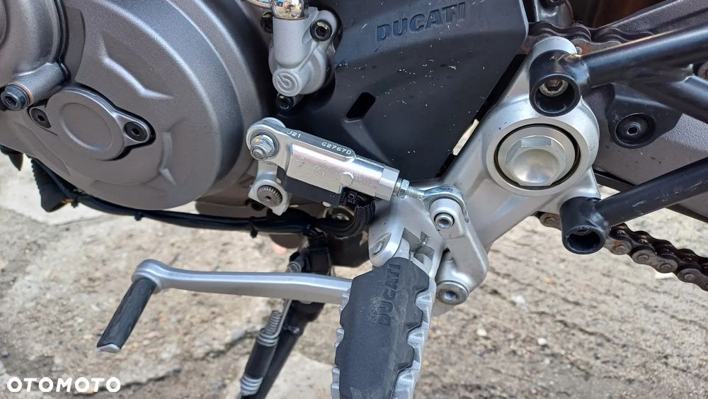 Ducati Hypermotard - 8