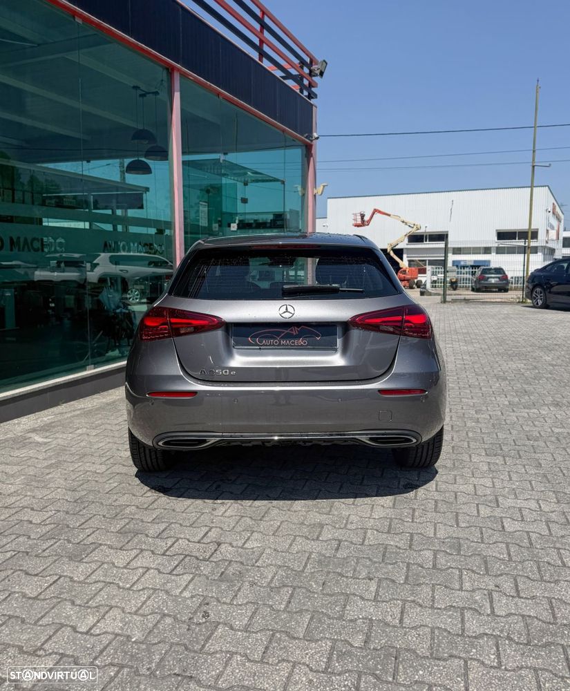 Mercedes-Benz A 250 e 8G-DCT Progressive - 3