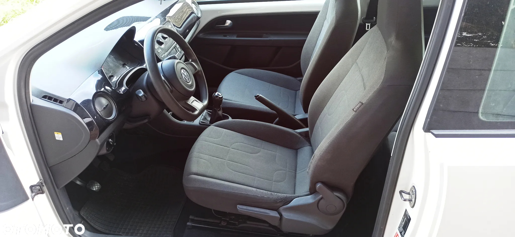 Volkswagen up! (BlueMotion Technology) move - 7