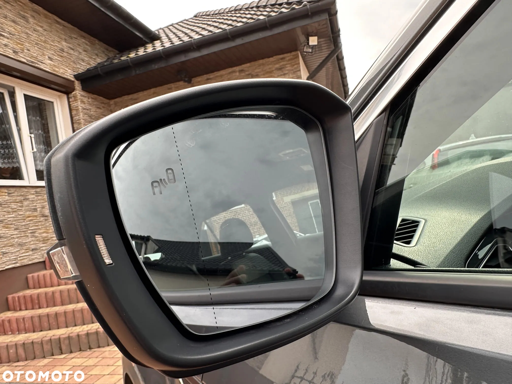 Volkswagen T-Roc 1.5 TSI R-Line Plus DSG - 28
