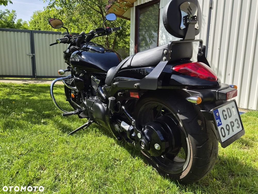 Suzuki Intruder - 12