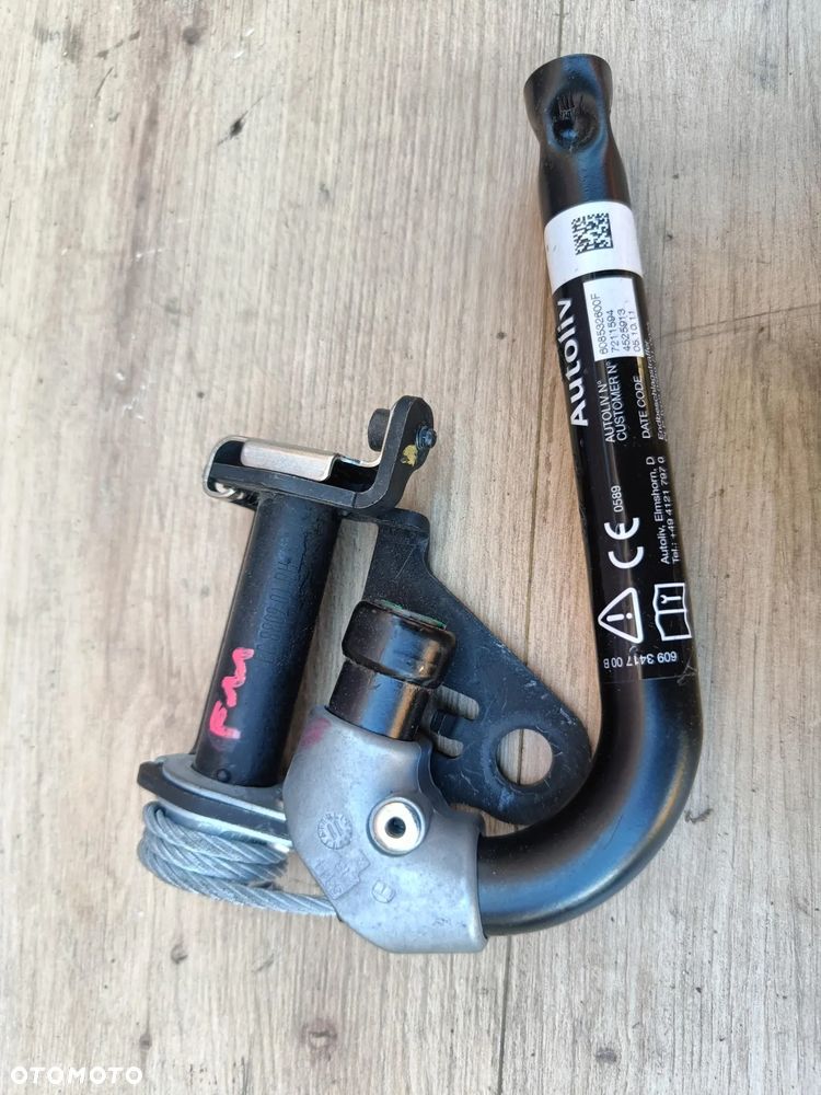 BMW F10 F11 NAPINACZ DOPINACZ PASA PRAWY PRZÓD PRZEDNI 7211594 - 1
