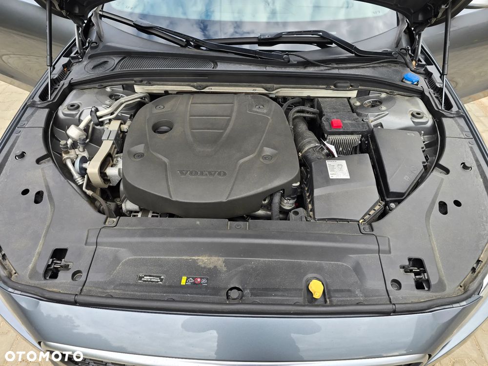 Volvo V90 D4 Geartronic R Design - 38